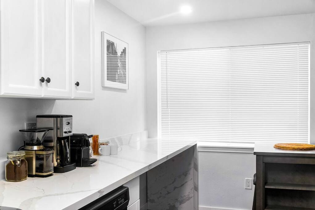 Seattle Cloud 2Br Prime Location Apartment ภายนอก รูปภาพ